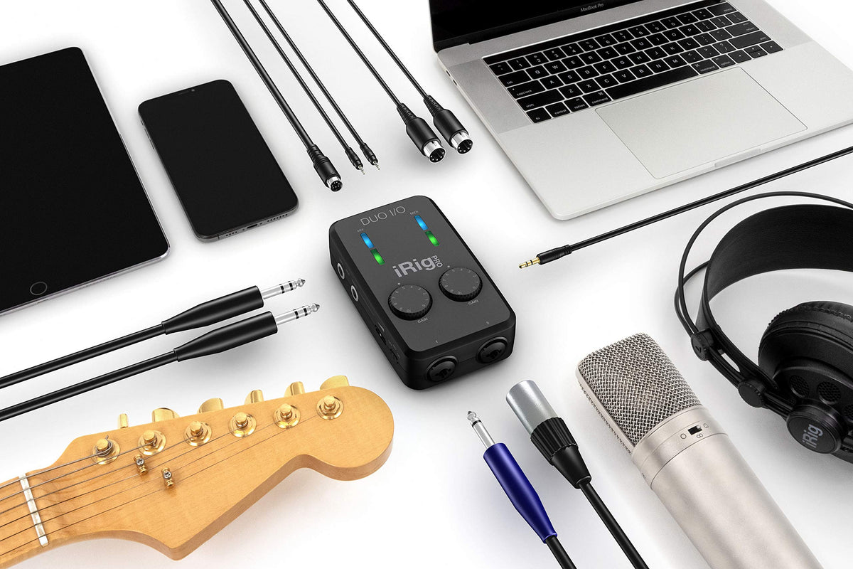 USB Audio Interface with TRS & Headphones Outputs A842